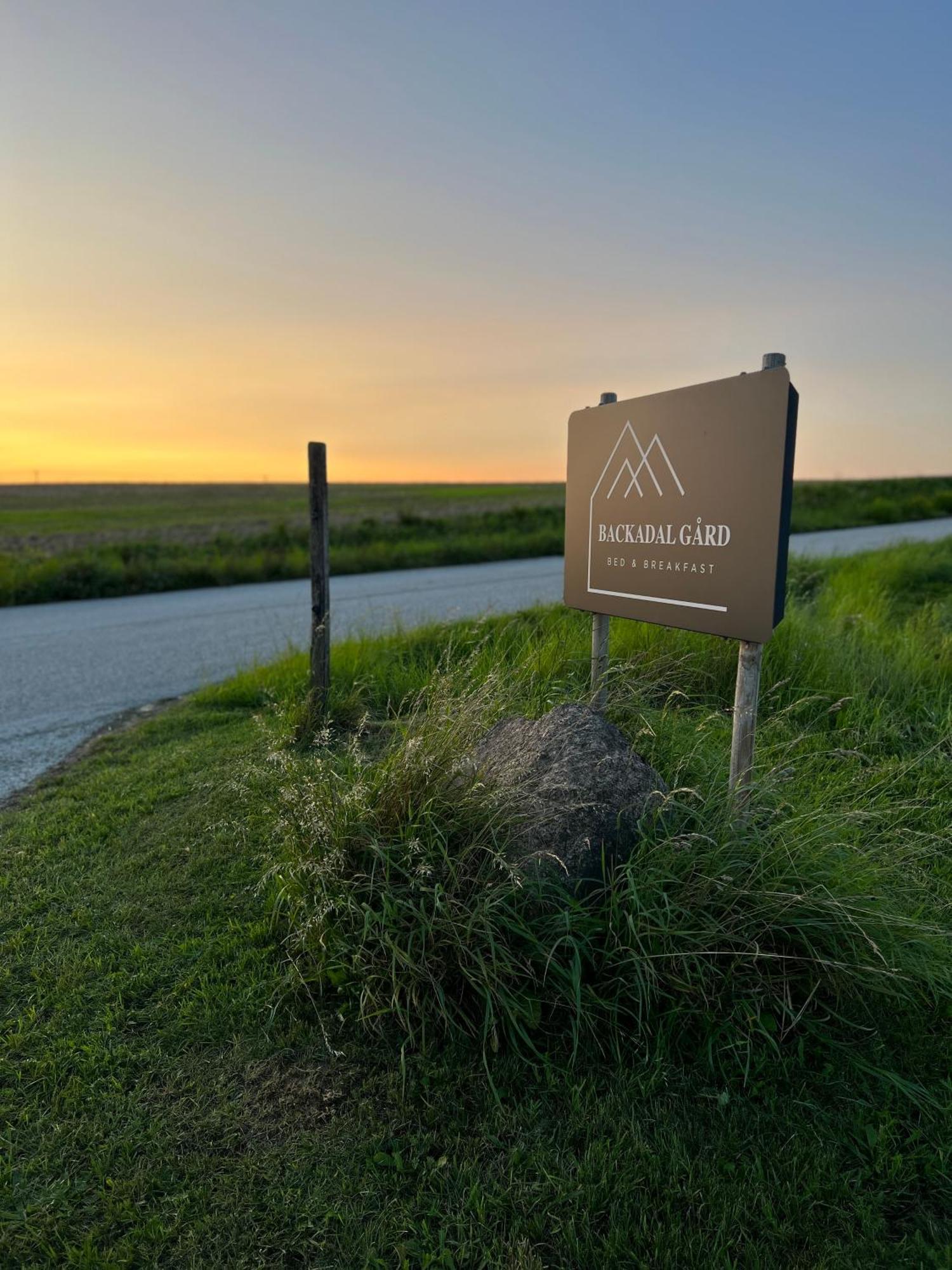 Backadal Gard Bnb Ystad Esterno foto