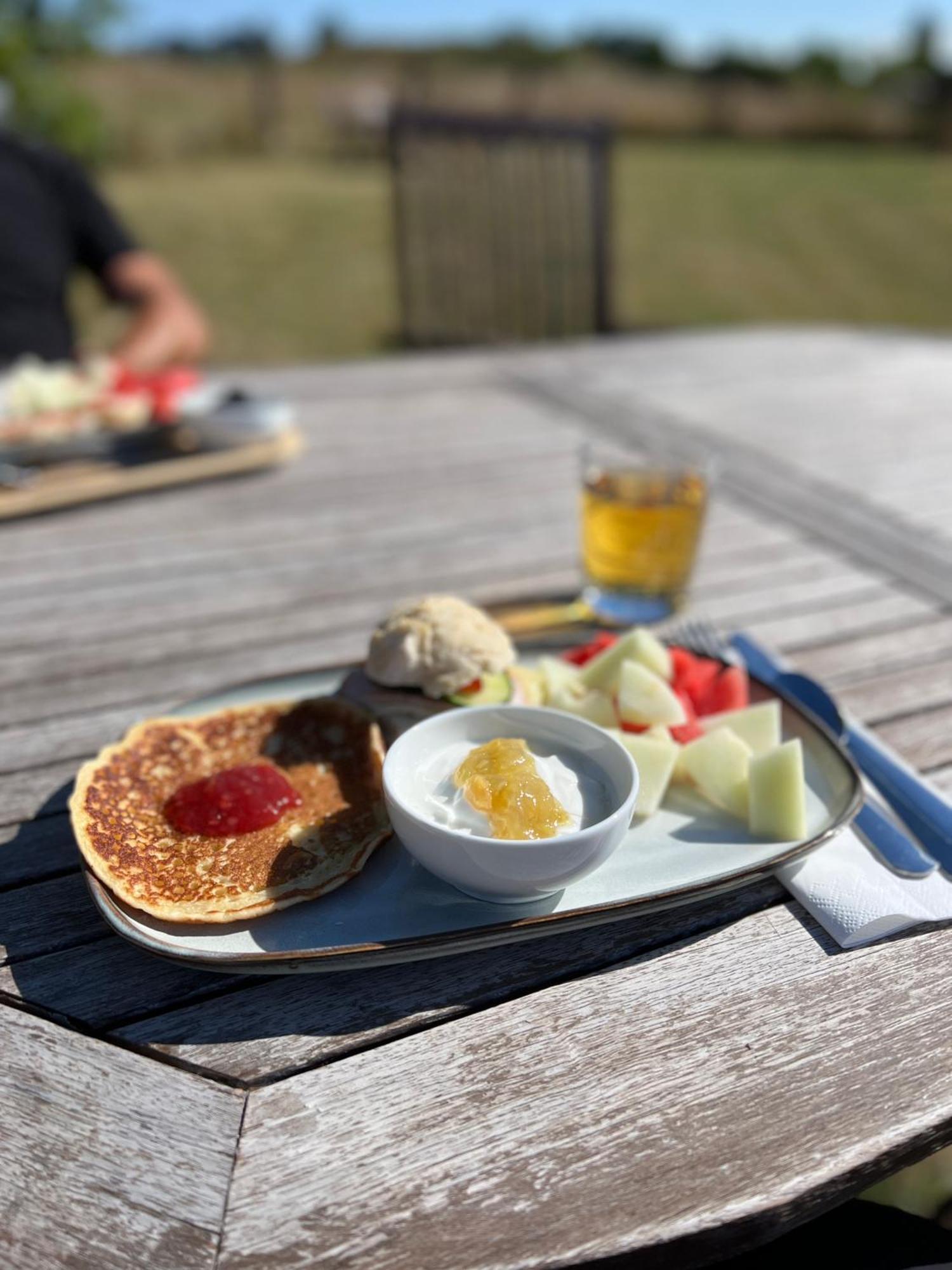 Backadal Gard Bnb Ystad Esterno foto